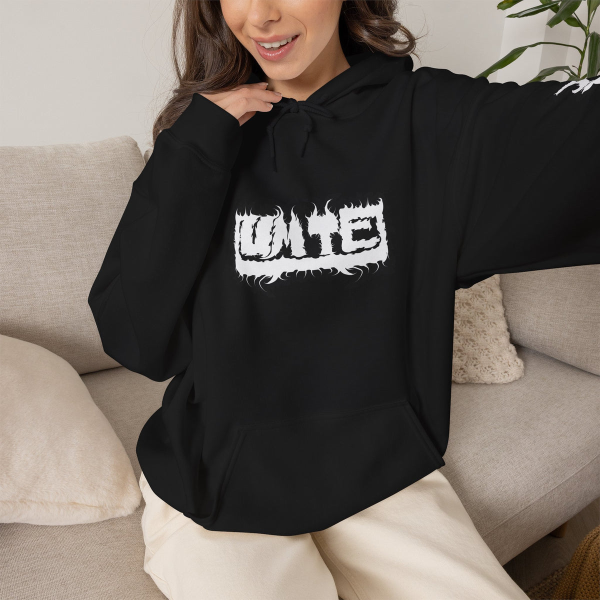 UMTE HOODIE